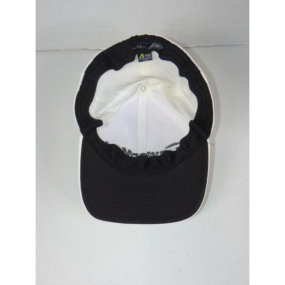 TaylorMade A-Flex Golf Hat White Black Embroidered Stretch Fit Cap S/M 3548